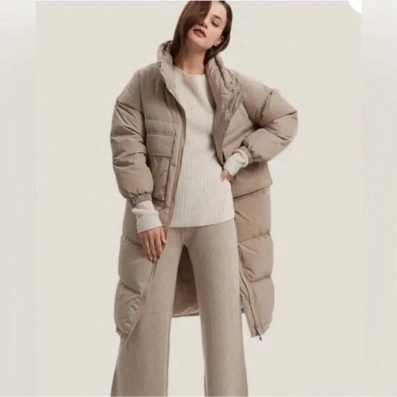 NAP loungewear Oversized Padded Down Puffer Coat in a neutral Sand size medium - Picture 12 of 13